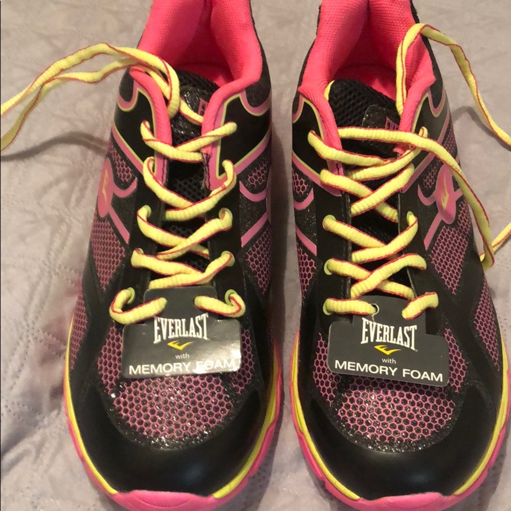 EverLast girls athletic shoes